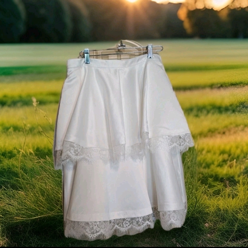 NEW Lace Trim Cottagecore Cosplay Fairycore 2 Tier Whimsy Goth Skirt Sz M White